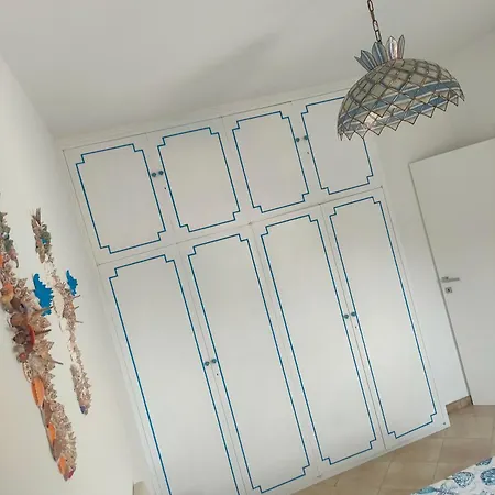 Seashell Bed & Breakfast 3*