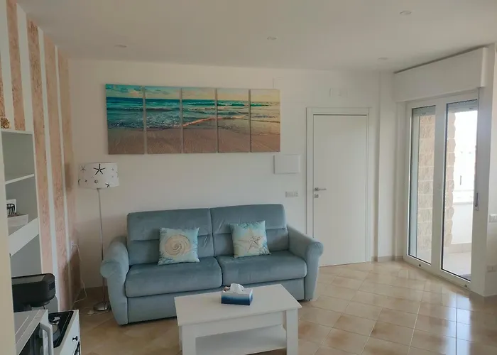 Bed and Breakfast Seashell