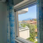 Seashell Bed & Breakfast 4*